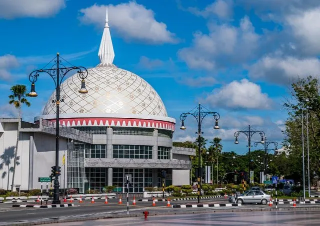 10 Fakta Tentang Negara Brunei yang Cukup Misterius. Pantesan Jarang Banget Ada Beritanya! 14