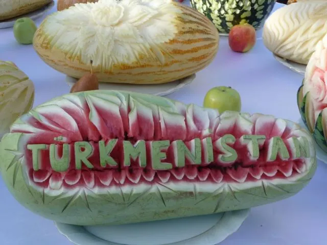 Mulai dari Hari Melon sampai Hari Kolor Nasional, 8 Hari Libur Nasional Unik Ini Benaran Ada 9