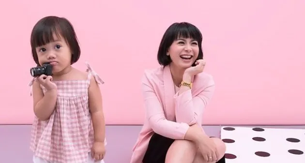 Lebih Dekat dengan Andra Alodita; Antara Karier, Keluarga, dan Program Bayi Tabungnya (Part 1) 10