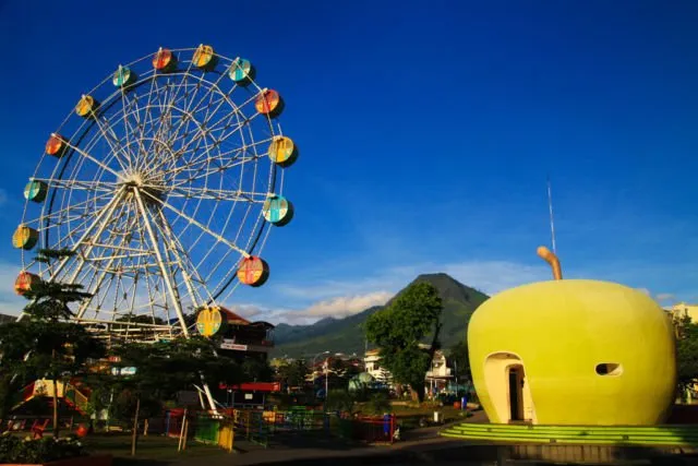 Daftar 7 Kota Paling Romantis di Indonesia. Cocok Banget Buat Liburan Bareng Pasangan! 9
