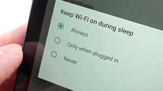 Suka Khawatir Nggak Aman Pakai Wifi Gratis? 7 Hal Ini Bikin Kamu Jadi Tenang 14