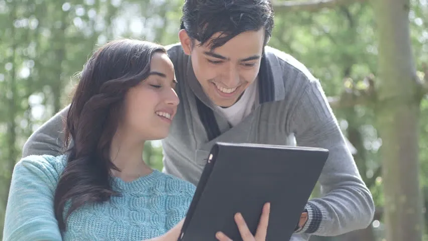 Buat Cewek, Jangan Terlalu Baik Sama Cowok yang Punya Pacar, 4 Kesulitan Ini Bakalan Kamu Alami! 4