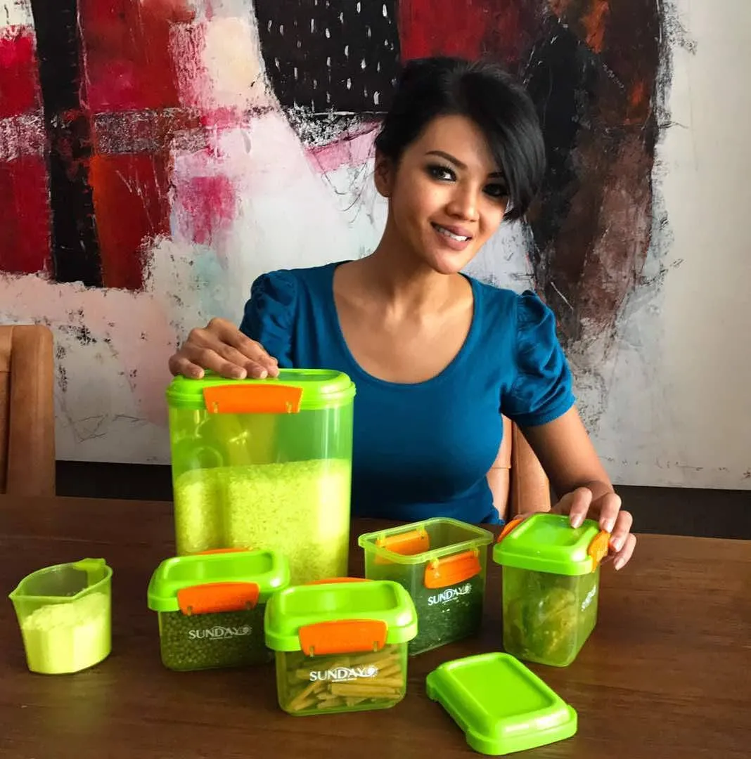 Seandainya Para Koki Cantik ini Bisa Masakin Kamu buat Sahur dan Buka, Kamu Pilih Dimasakin Siapa? 9