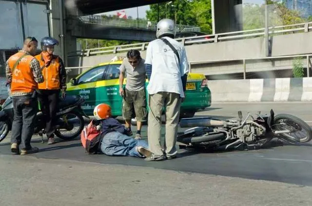 Bukannya Ditolong, Malah Direkam. Viralnya Video Kecelakaan di Kemayoran Ini Sangat Menyedihkan 8
