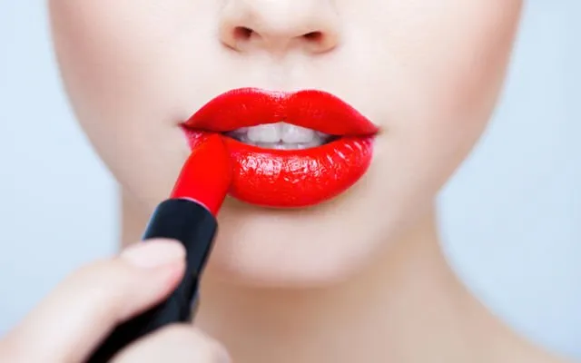 Pilihan Warna Lipstik Menurut Karakter Zodiak. Katanya Sih, Ada Kekuatan Tersembunyi Saat Diterapkan 19