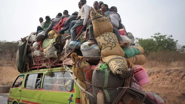 10 Foto Mobil yang Menderita Karena Dipaksa Bawa Muatan yang Membahayakan, Jangan Ditiru Pas Mudik! 11