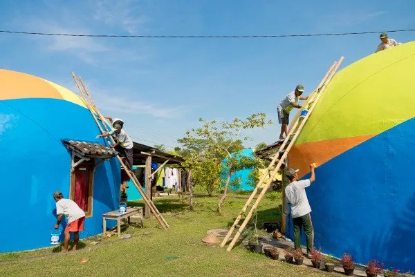 Rumah Domes Teletubbies di Prambanan Kini Berwarna-warni. Jadi Makin Hits dan Pengen Berkunjung Ke Sini! 10
