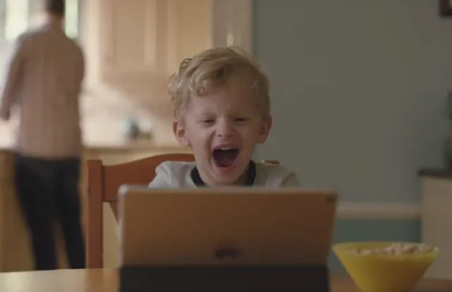 Apple Bikin Film Pendek Tentang Kiamat Gawai dan Aplikasi Digital. Sumpah Kocak Tapi Menampar Banget 8