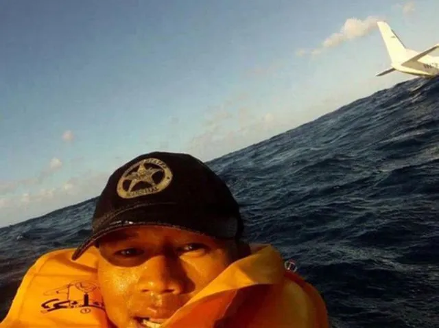 15 Selfie Ekstrem Bertaruh Nyawa Ini Sungguh Nggak Kenal Tempat dan Waktu, Jangan Asal Ditiru Ya! 8