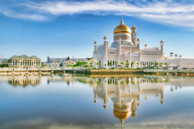 10 Fakta Tentang Negara Brunei yang Cukup Misterius. Pantesan Jarang Banget Ada Beritanya! 12