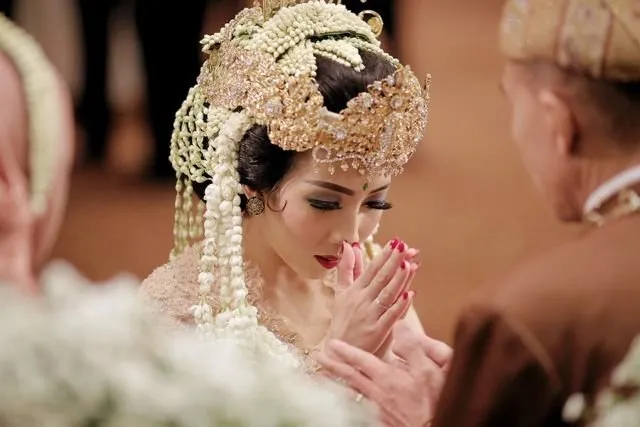 5 Hal Inilah yang Perempuan Rasakan Saat Akan Meninggalkan Rumah untuk Berbakti Pada Suaminya 6