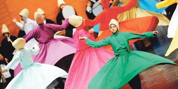 Serba-serbi Tarian Sufi. Tarian Religius yang Masih Kurang Dikenal Oleh Mayoritas Orang Indonesia 8