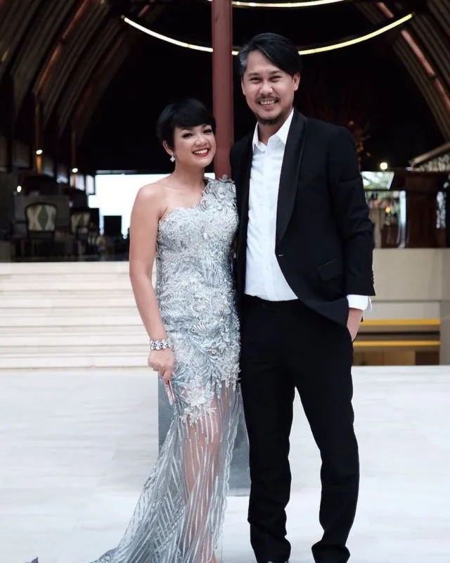 Tyas Mirasih Kena Bully Gara-gara Acara Nikahannya Penuh Sponsor, Ya Cuek Aja Sih 8