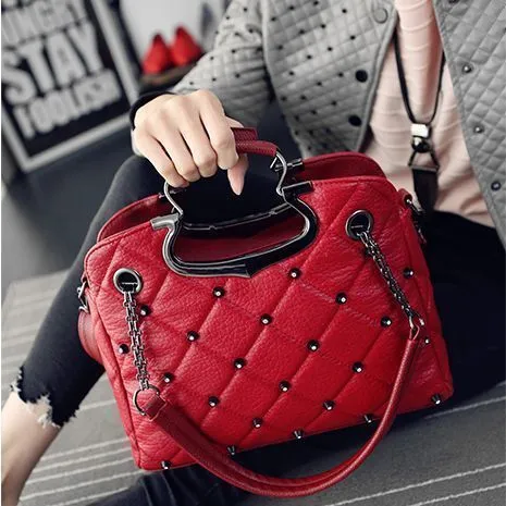 12 Pilihan Tas Lokal Bukan KW yang Nggak Kalah Cantik dengan Tas Bermerek. Murah Tapi Asli! 17