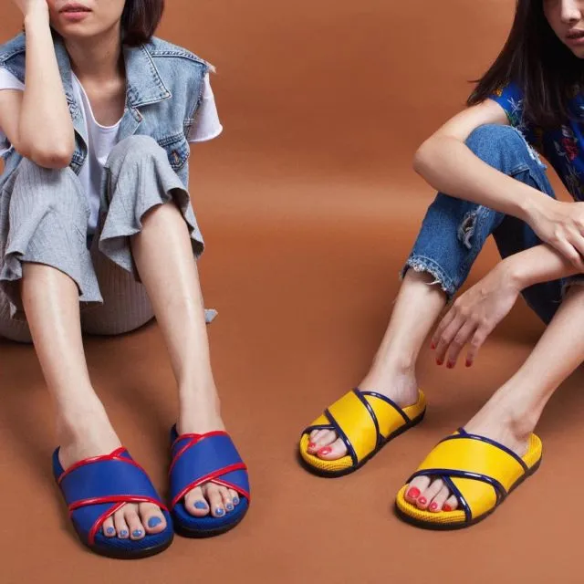 18 Serba-serbi Sandal Platform Lucu yang Bikin Kamu Tampak Tinggi. Sudah Punya Belum? 28