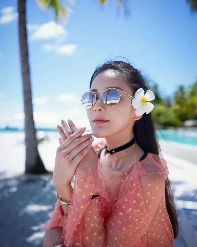 Mengintip Gaya Liburan Sosialita Super Kaya, Jamie Chua di Maldives. Bakal Bikin Mupeng Abis! 20