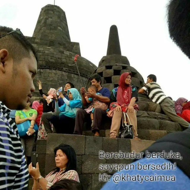 Netizen Ini Protes Tentang Kelakuan Buruk Turis di Candi Borobudur. Ternyata Banyak yang Nggak Sepakat! 5