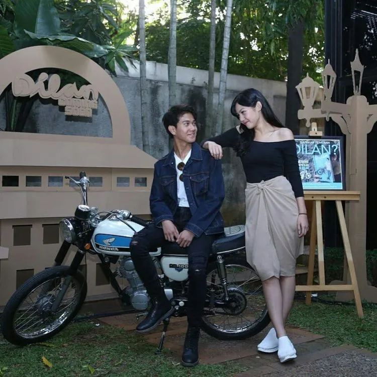Iqbaal CJR dan Vanesha Prescilla Akan Berperan Sebagai Dilan-Milea. Semoga Saja Chemistry-nya Dapet! 6
