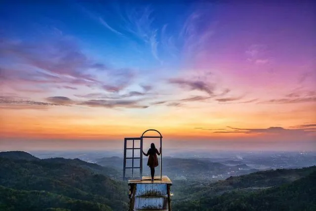 Pintu Langit, Spot Foto Paling Hits dan Instagrammable di Dlingo, Bantul. Bakal Bikin Kamu Enggan Pulang! 7