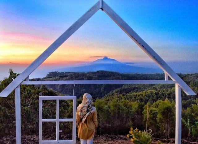 Pintu Langit, Spot Foto Paling Hits dan Instagrammable di Dlingo, Bantul. Bakal Bikin Kamu Enggan Pulang! 9