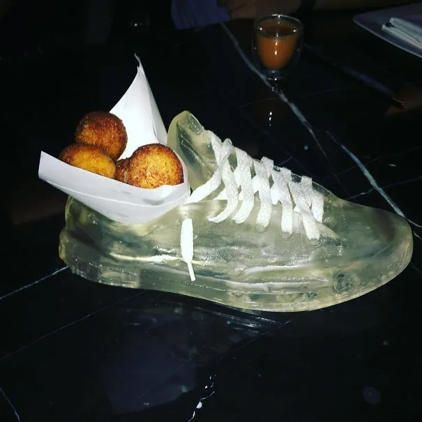 Saking Kreatifnya, Penyajian Makanan ini Malah Jadi Nggak Berfaedah. Malah Ribet Makannya :( 39