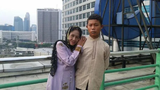 Heboh, Pasangan Ini Menikah dengan Usia yang Terpaut 55 Tahun. Mereka Berbulan Madu Di Sini Lho! 6