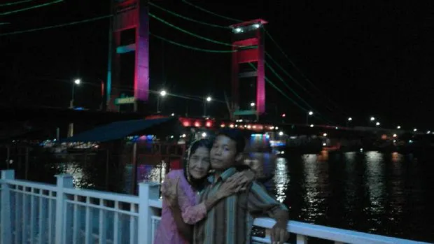 Heboh, Pasangan Ini Menikah dengan Usia yang Terpaut 55 Tahun. Mereka Berbulan Madu Di Sini Lho! 5