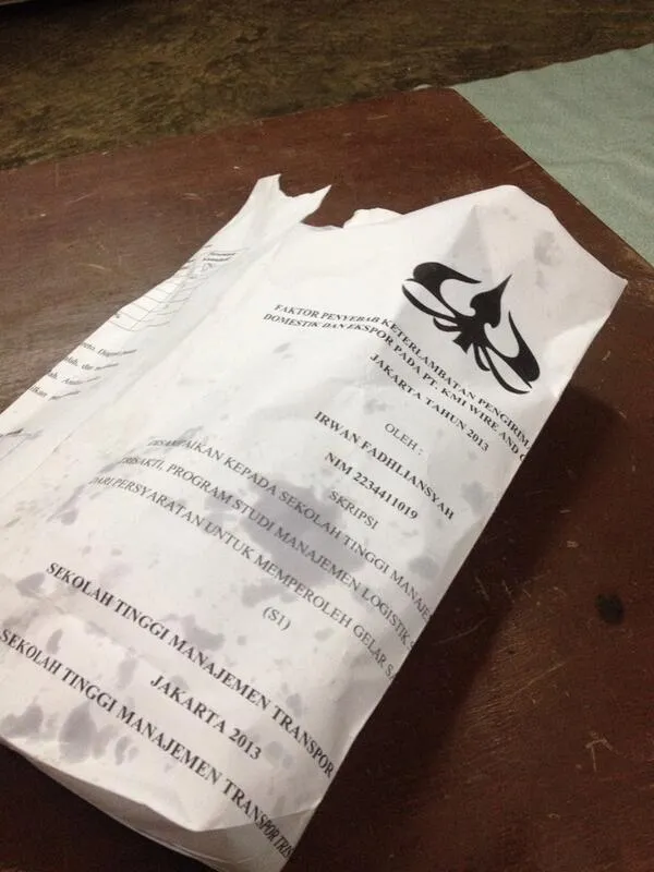 Dari Gosip Hingga Cerita Dewasa, 18 Bungkus Gorengan ini Bakal Bikin Wawasanmu