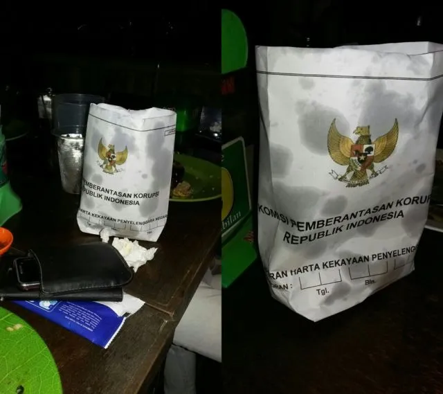 Dari Gosip Hingga Cerita Dewasa, 18 Bungkus Gorengan ini Bakal Bikin Wawasanmu