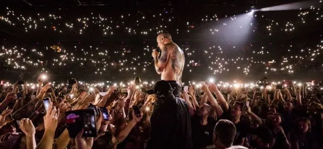 Kehidupan dan Karier Chester Bennington dari Awal Hingga Akhir Hayatnya. Asli Bikin Patah Hati! 9