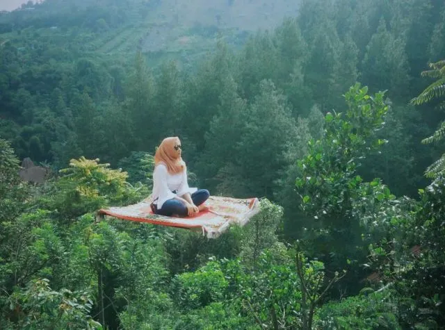 Mau Naik Permadani Kayak Aladdin? Kamu Harus Berkunjung ke Dago Dream Park, Wisata Hits di Bandung! 7