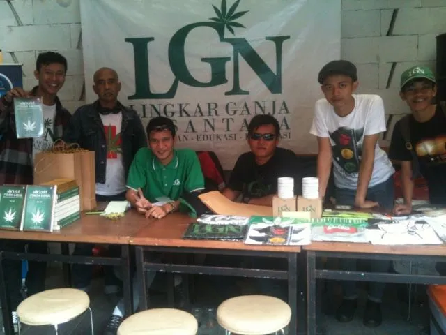 Di Beberapa Tempat Berikut Ternyata Ganja Legal, Lho. Tapi Tetap Ada Aturan yang Sangat Ketat Sih 8