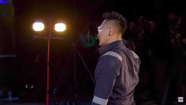 Demian Aditya Dikubur Hidup-hidup. Ini Ketegangan Aksi Keduanya di Panggung America's Got Talent! 12