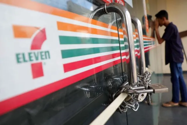 Selamat Tinggal 7-Eleven. Tongkrongan Anak Gaul yang Tak Mampu Bertahan di Persaingan 10