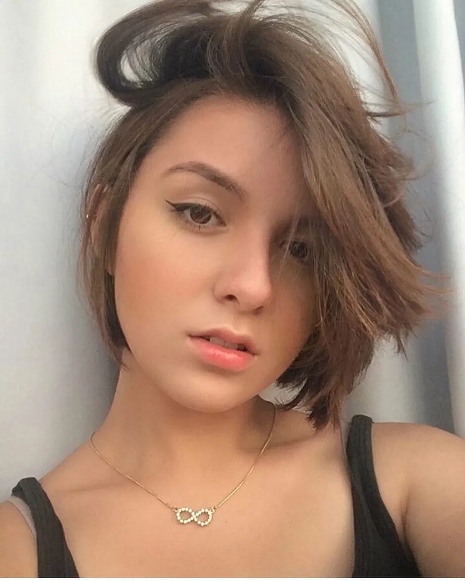 Kumpulan Cewek Berambut Pendek yang Luar Biasa Cantik. Cewek Tidak Selalu Harus Berambut Panjang! 16