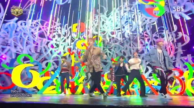 Sehun EXO Pakai Batik Saat Manggung. Meskipun Setelannya Kayak Mau Kondangan Tapi Tetap Keren! 5