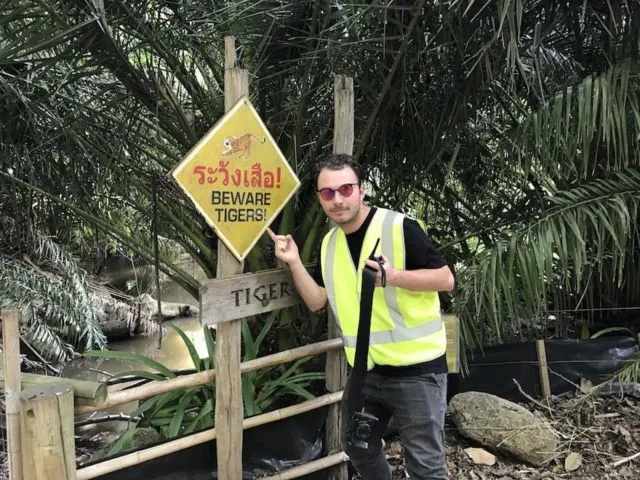 Kisah David Allegretti, Orang yang Bisa Masuk ke Banyak Acara Tanpa Harus Bayar Tiket. Cerdas! 4
