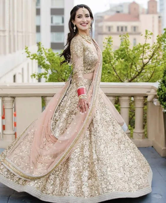 17 Ide Gaun Pengantin India ala Bollywood 31
