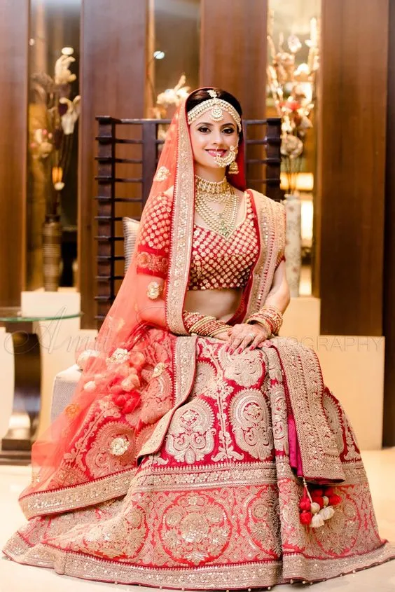 17 Ide Gaun Pengantin India ala Bollywood 20