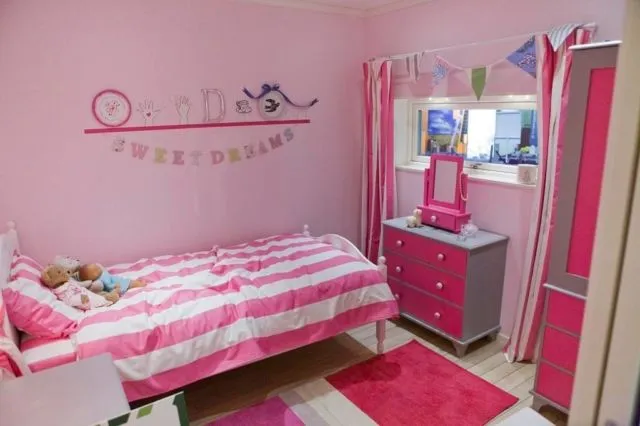 16 Inspirasi Kamar Single Bed yang Lucu dan Nyaman. Cocok Buatmu Anak Kostan, Atau yang Tidurnya Masih Sendirian 21