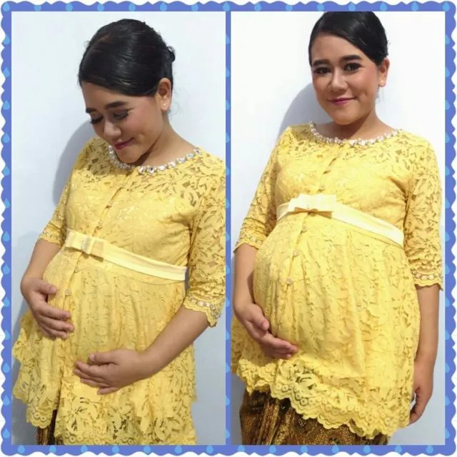 13 Inspirasi Style Kebaya Untukmu yang Sedang Berbadan Dua. Hamil pun Tetap Harus Modis, Dong! 22