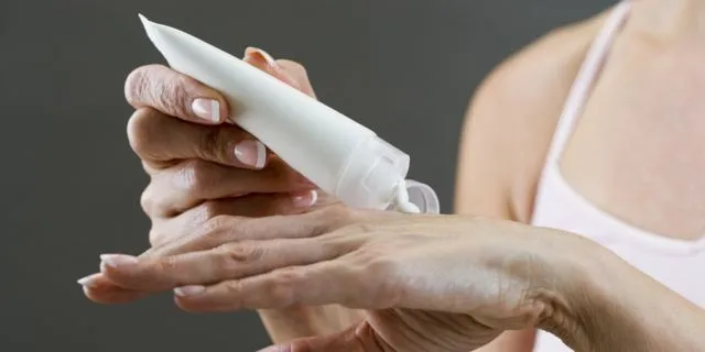 Mengalihfungsikan Kosmetik yang Nggak Cocok Tapi Sudah Terlanjur Dibeli. Daripada Kebuang 'Kan? 6
