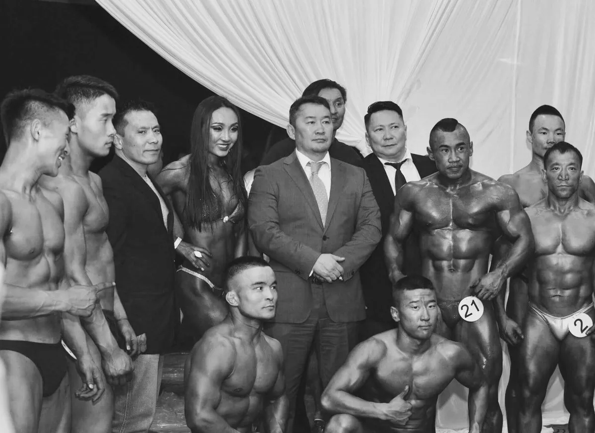 Khaltmaa Battulga, Mantan Atlet Sambo yang Jadi Presiden Mongolia. Nggak Butuh Paspampres Kayaknya! 10
