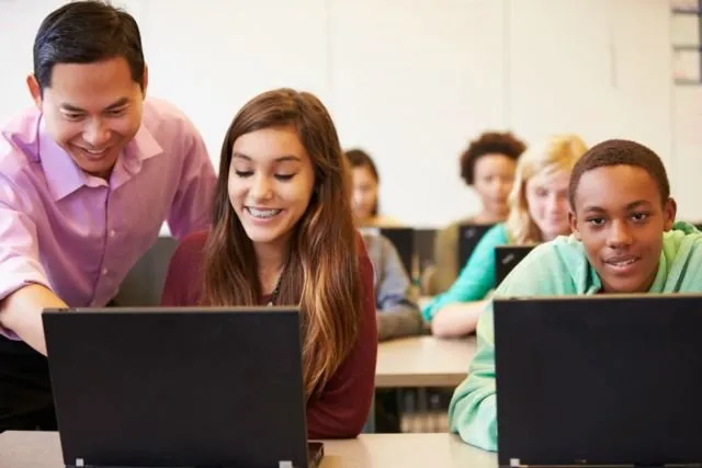 Ini Lho 4 Jenis Tes TOEFL yang Perlu Kamu Pahami. Sama-sama Menguji Bahasa Inggris, Tapi Beda Tujuannya 8