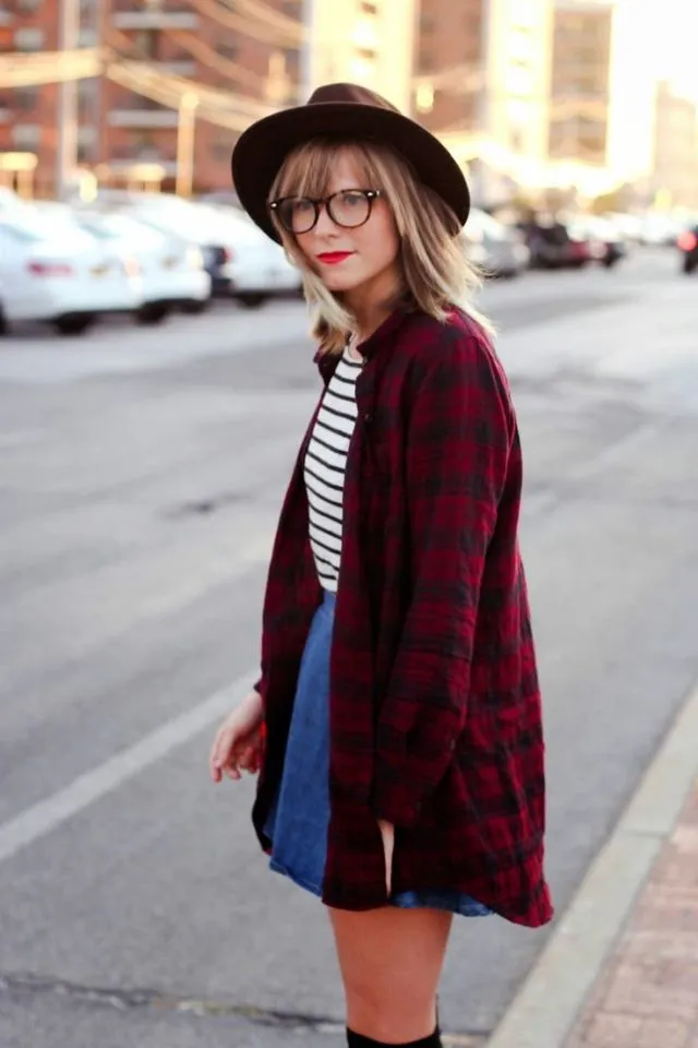 Yang Kegedean Makin Menawan, 6 Inspirasi Outfit Oversized Ini Layak Jadi Perhatian 11