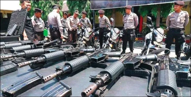 Polemik Kepemilikan Senjata Buat Warga Biasa: Ilegal atau Diperbolehkan untuk Pertahanan Diri 9