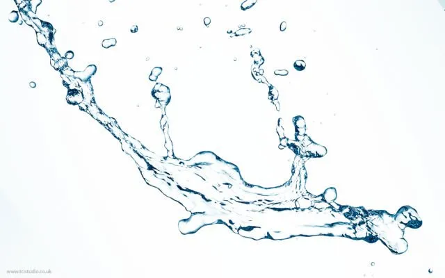 Micellar Water, Cairan Pembersih Wajah Super Praktis yang Lagi Hits. Aman Nggak Sih? 5