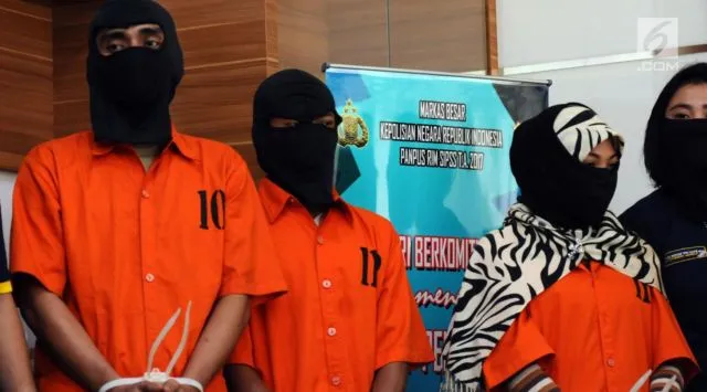 Sindikat Saracen, Oknum di Balik Ratusan Ribu Akun Kebencian. Selama Ini Mungkin Kita Diadu Domba 4