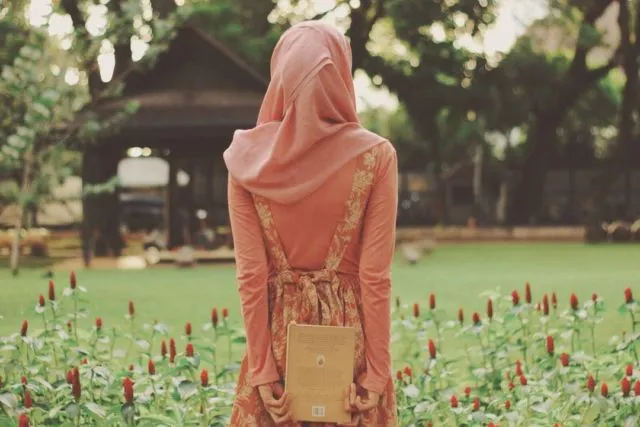 Kisah Wanita Melankolis yang Terkena Vonis Santet dan Bagaimana Ia Melaluinya #HipweeJurnal 6