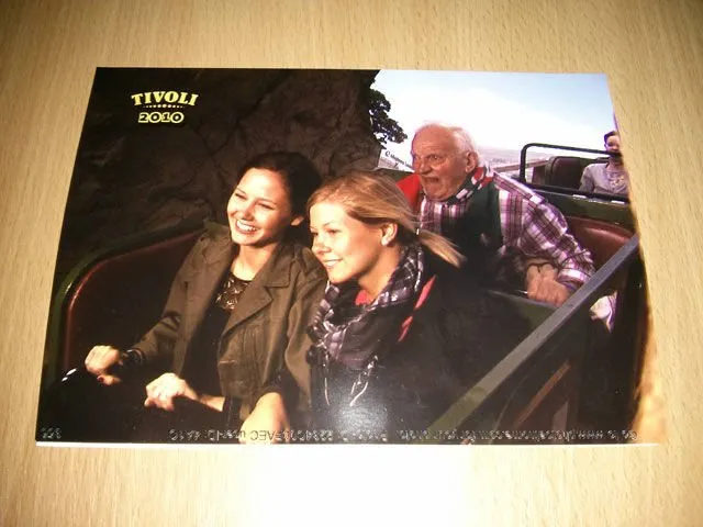 Kumpulan Foto Ekspresi Para Penunggang Roller Coaster. Asli Bisa Bikin Tertawa Ngakak Lihat Mereka 23